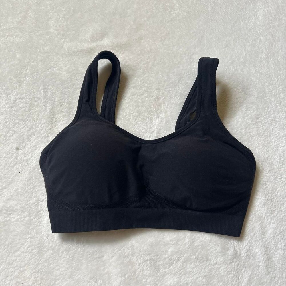 Black sports bra with built in padding women's medium excellent used condition